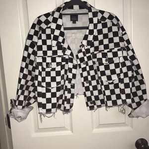 Cropped denim jacket